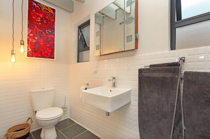 To Let 1 Bedroom Property for Rent in Helgarda Estate Western Cape